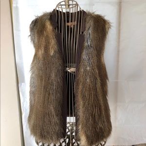 Ellen Tracy Brown Faux Fur Vest